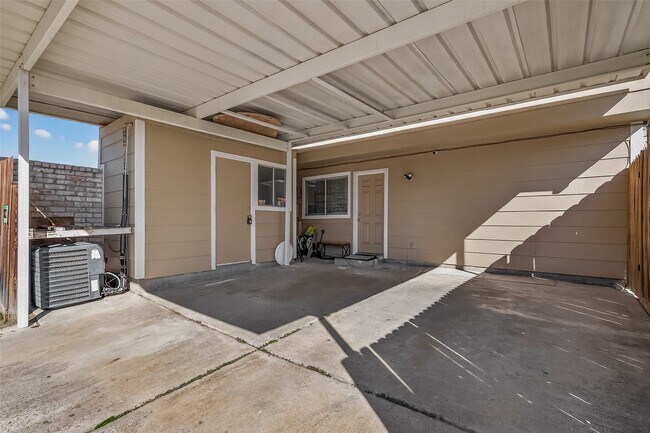 Building Photo - 13175 Clarewood Dr