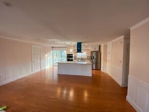 Building Photo - 117 Winston Dr