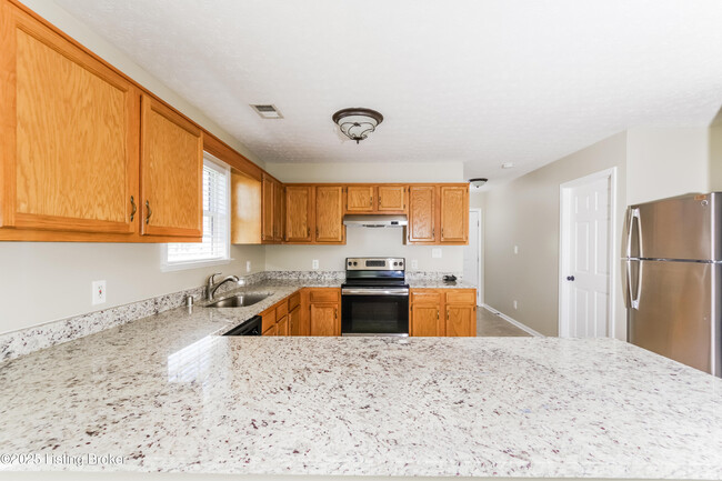 Building Photo - 6607 Glastonburg Ln