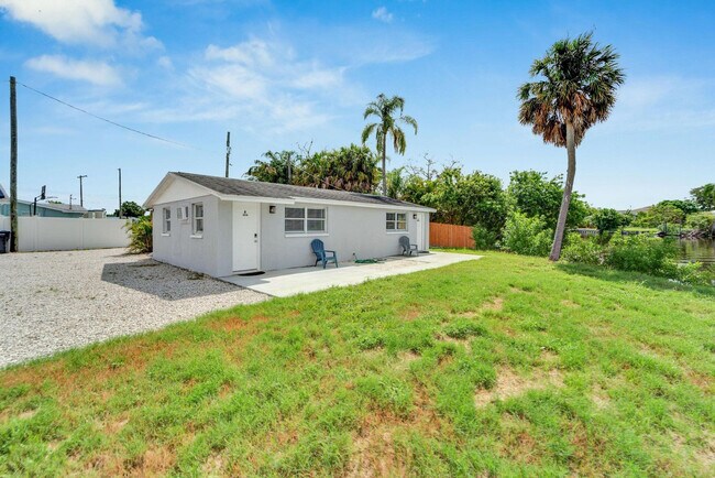 Building Photo - 8818 Rocky Creek Dr