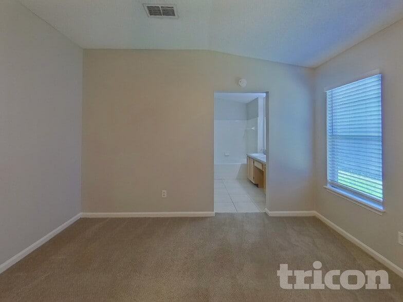 Building Photo - 3840 Tallcott Dr