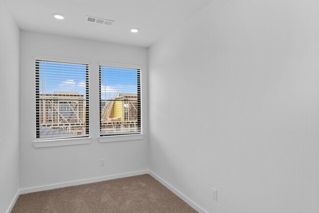 Building Photo - 3311 Loam Ln