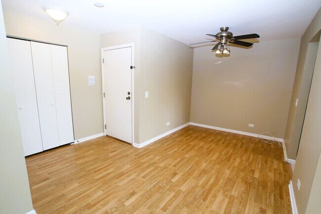 Building Photo - 99 Marble Hill Ct