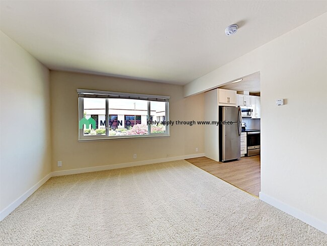 Building Photo - 2392 Sutter Ave