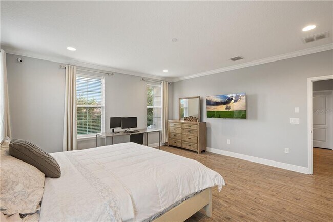 Building Photo - 15713 Sweet Limetta Dr