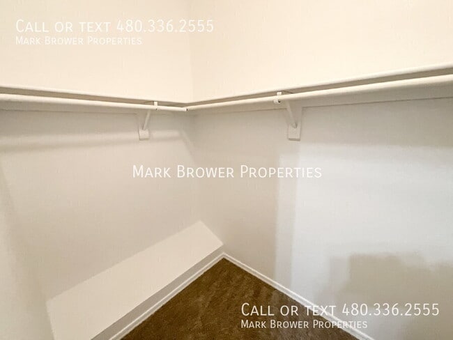 Building Photo - 500 N Roosevelt Ave