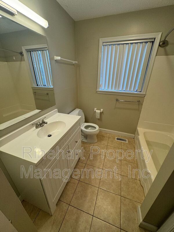 Building Photo - 4023 Windward Dr