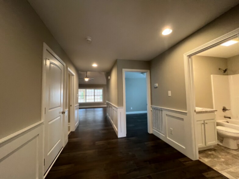 Building Photo - 3626 Meredith Lynn Wy