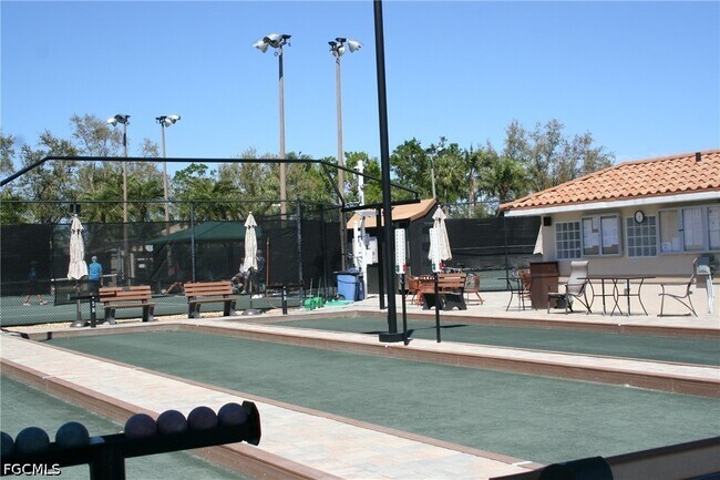 Building Photo - 2300 Valparaiso Blvd