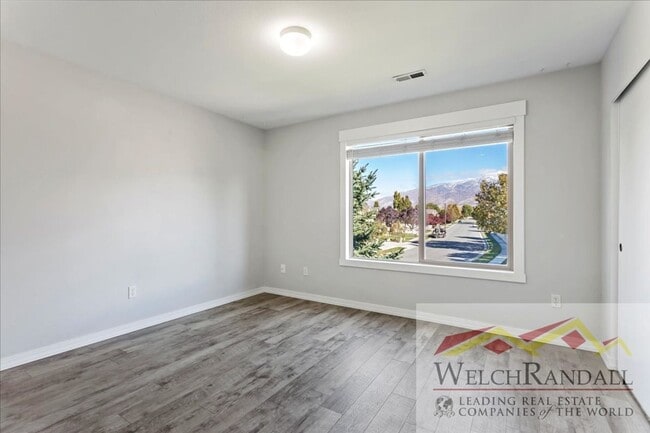 Building Photo - Beautiful Single-Family Home in Kaysville