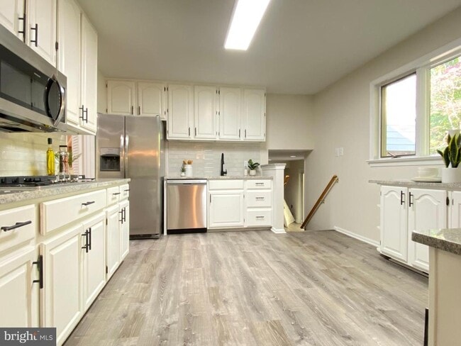 Building Photo - 11509 Parkedge Dr