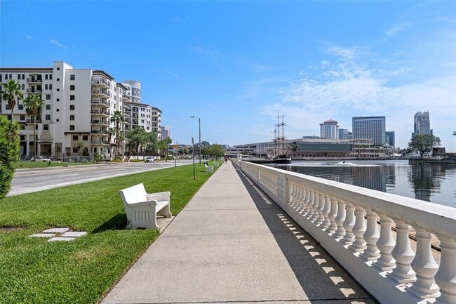 Building Photo - 345 Bayshore Blvd