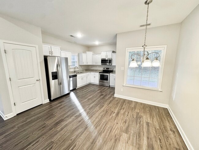 Building Photo - 11 Katie Ln