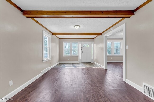 Building Photo - 5181 Clement Ave