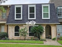 Building Photo - 1806 Saxony Ln