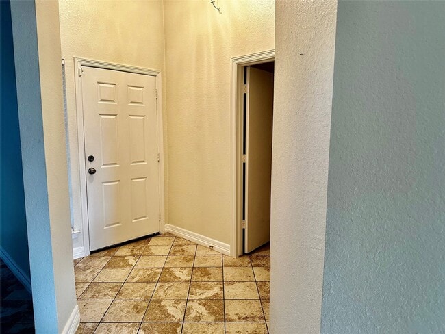 Building Photo - 3718 Winmont Ct