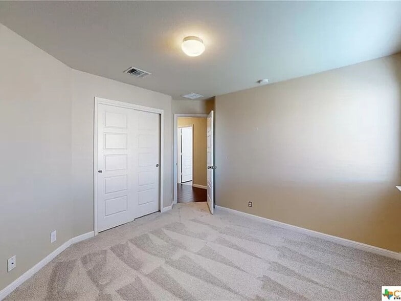 Building Photo - 103 Frio River Trail