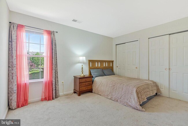 Building Photo - 44208 Navajo Dr