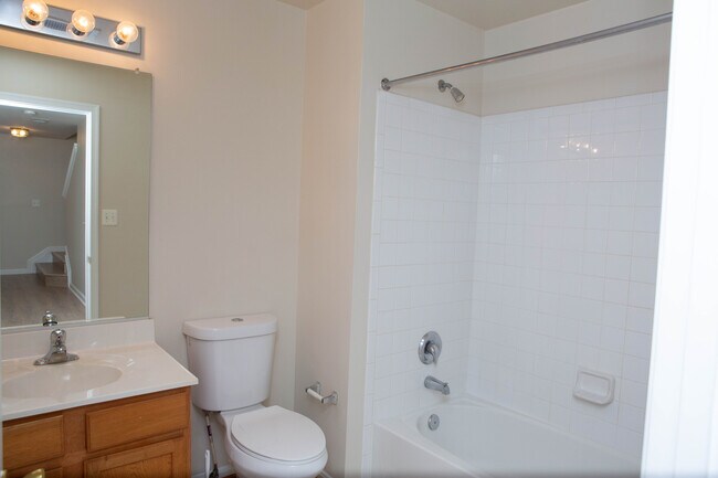 Building Photo - 2829 Forest Run Dr