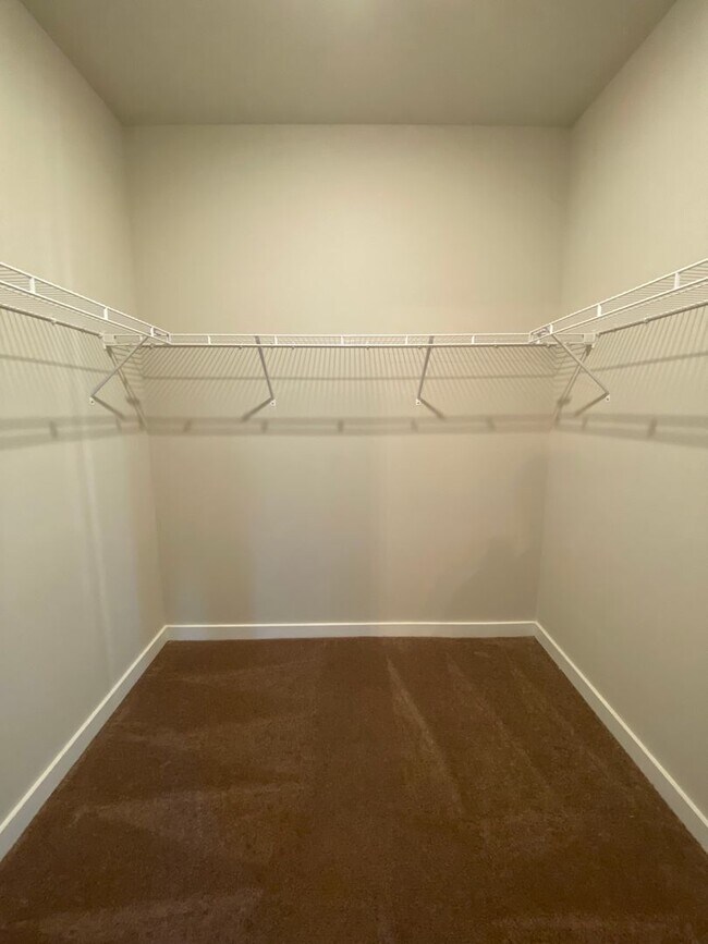 Building Photo - Home for Rent in Weaver AL... Available to View Now!!!