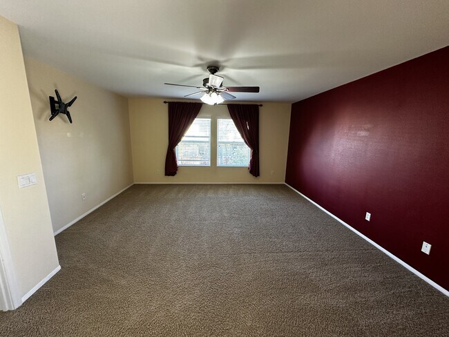 Building Photo - 1155 Polyanthus Ln