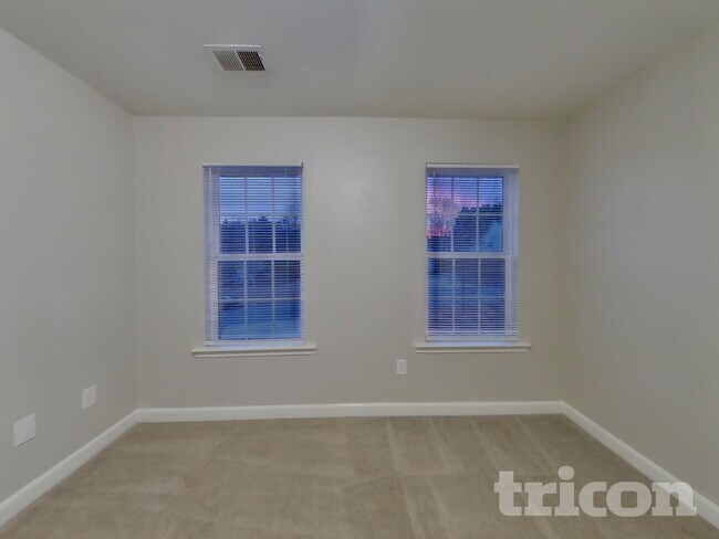 Building Photo - 7167 Marlin St