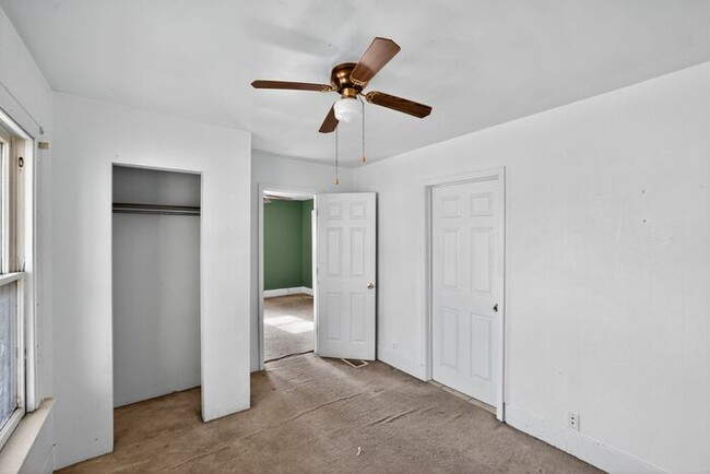 Building Photo - 3001 Myrtle Ave