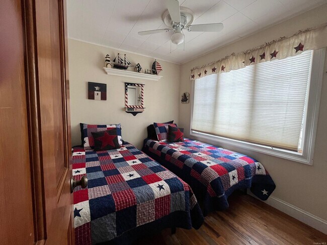 Building Photo - 804 Evergreen Walk