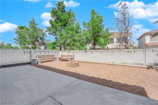 Building Photo - 10210 Maltese Cross Ct