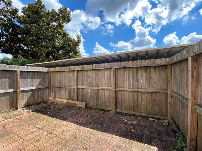 Building Photo - 3741 Thistlemont Dr