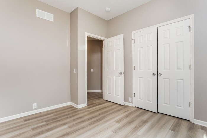 Building Photo - 2512 SE Kimbrough Ct