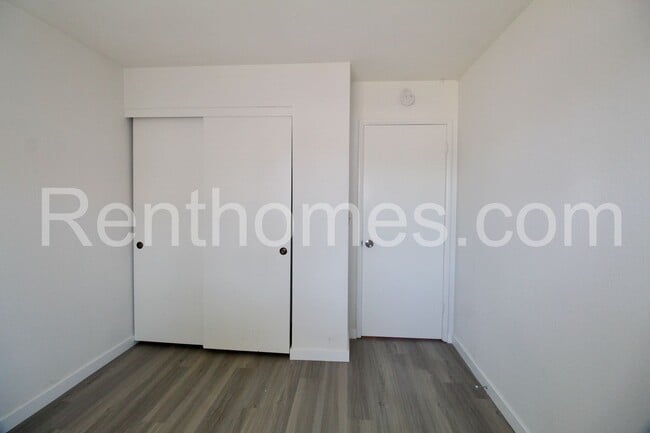 Building Photo - 2723 Malibu Pl