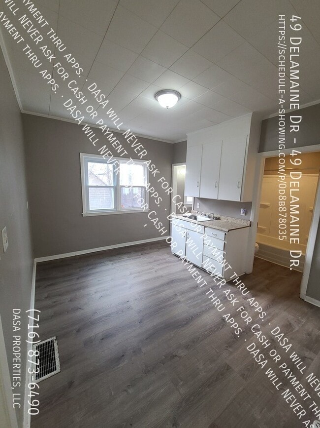Building Photo - 49 Delamaine Dr