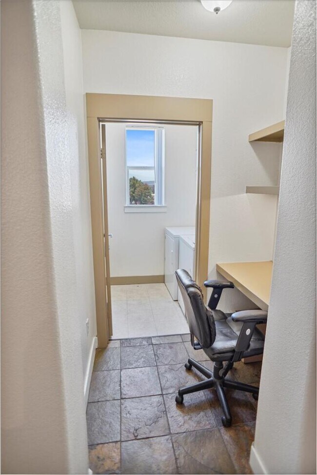 Building Photo - 24535 Town Center Dr