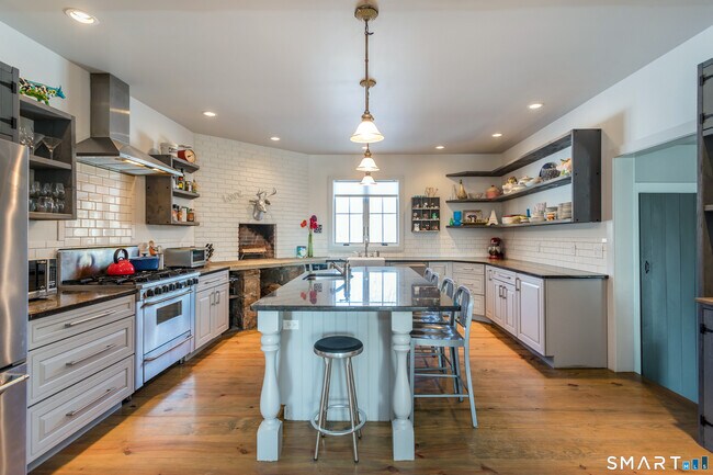 Building Photo - 66 Westwoods #2 Rd