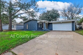 Building Photo - 2504 S Fielder Rd