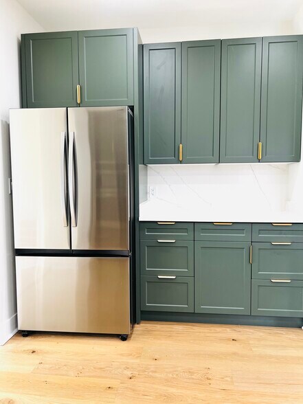 Building Photo - 116 Thomas St NW