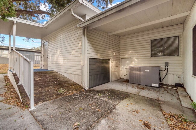 Building Photo - 2BR/2BA Manufactured Home in The Villages