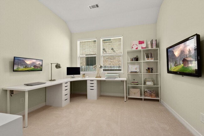 Building Photo - 2639 Royal Field Ln