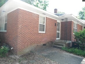 Building Photo - 2119 Kiawah Ave