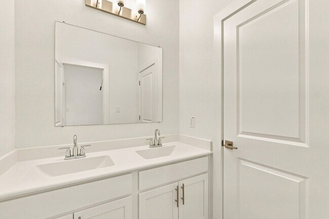 Building Photo - 2305 Via Laura Ln