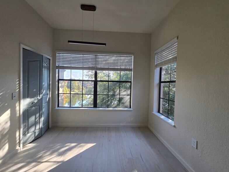 Building Photo - 6137 Metrowest Blvd