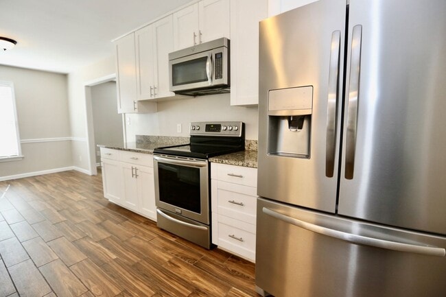 Building Photo - Ranch Home - Red Mill Farm - Available 11-...