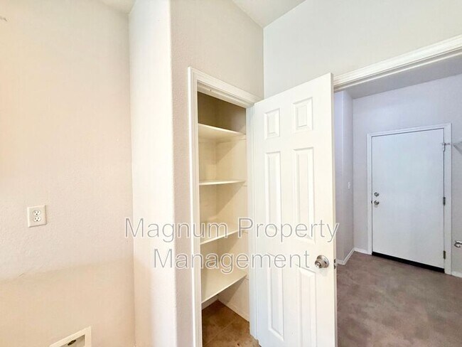 Building Photo - 36367 Sicily Ln