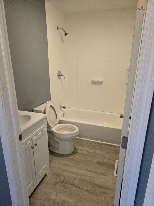 Building Photo - 71 S. Fifth St