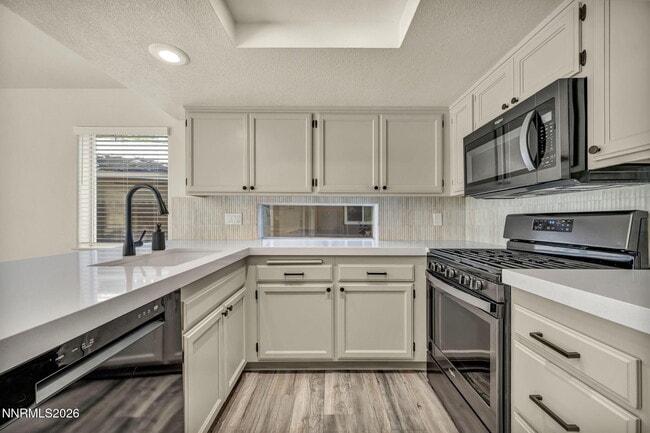 Building Photo - 7554 Wheeldale Cir