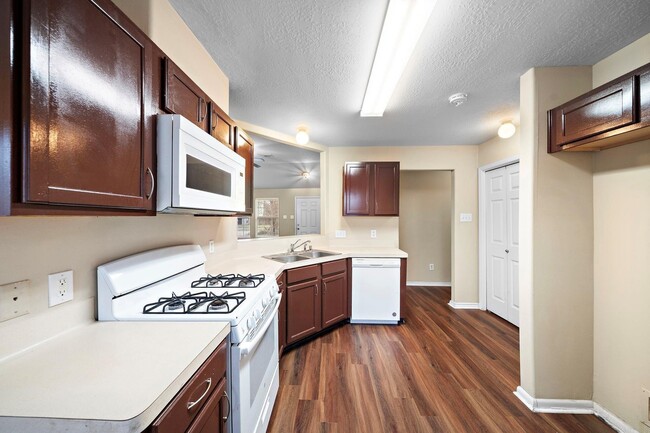 Building Photo - 6615 Wellington Meadows Dr