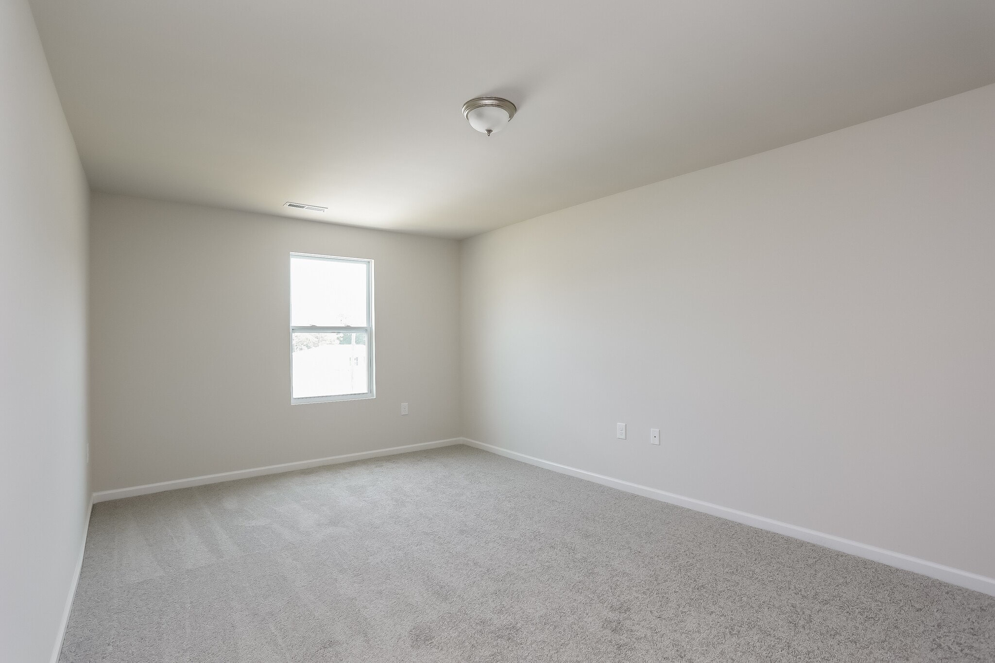 Building Photo - 2211 Samuel Ln
