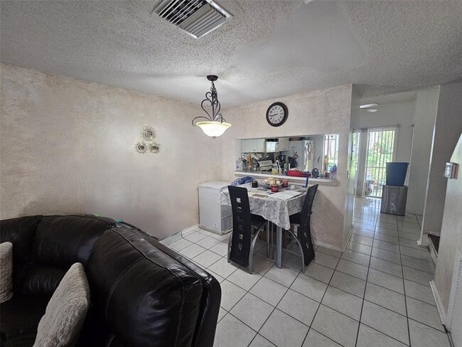 Building Photo - 11011 Conch Ct
