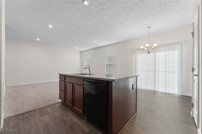 Building Photo - 3383 Jackson Park Dr